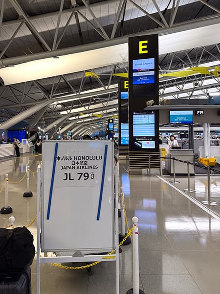 関空の国際線新ラウンジ「KIX Lounge Premium」体験記。かつてのサクララウンジより豪華で想像以上！？