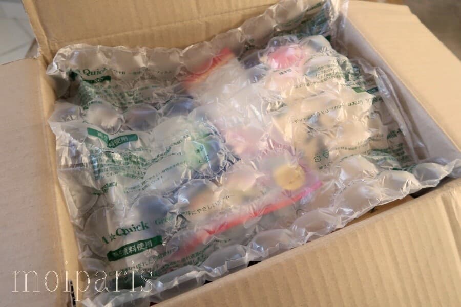 日本から届いた小包と兄妹姉妹
